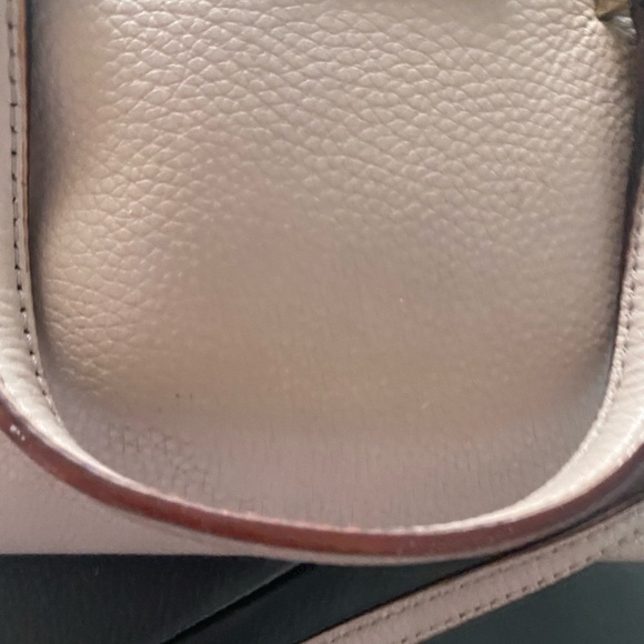 Used Kate Spade purse - Picture 3 of 4